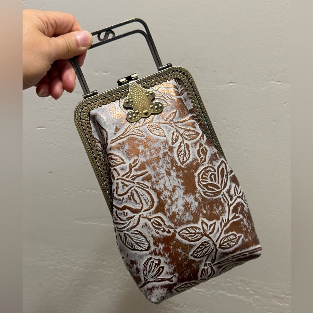 Floral Embossed Cowhide Leather Handmade Push-lock Phone Case/Pouch/Crossbody - Picture 5 of 13
